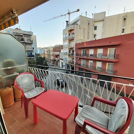 Diana Apartamento Con Terraza Muy Cerca Del Mar Pineda de Mar Luaran gambar