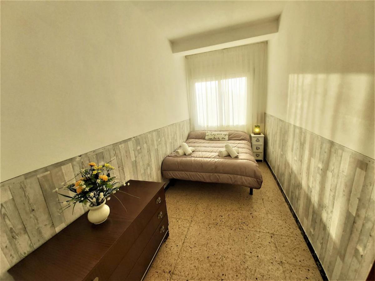 Diana Apartamento Con Terraza Muy Cerca Del Mar Pineda de Mar Luaran gambar