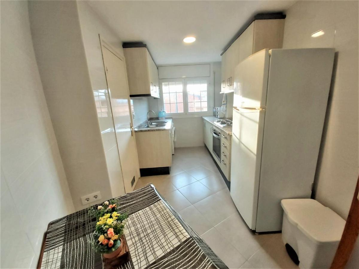 Diana Apartamento Con Terraza Muy Cerca Del Mar Pineda de Mar Luaran gambar