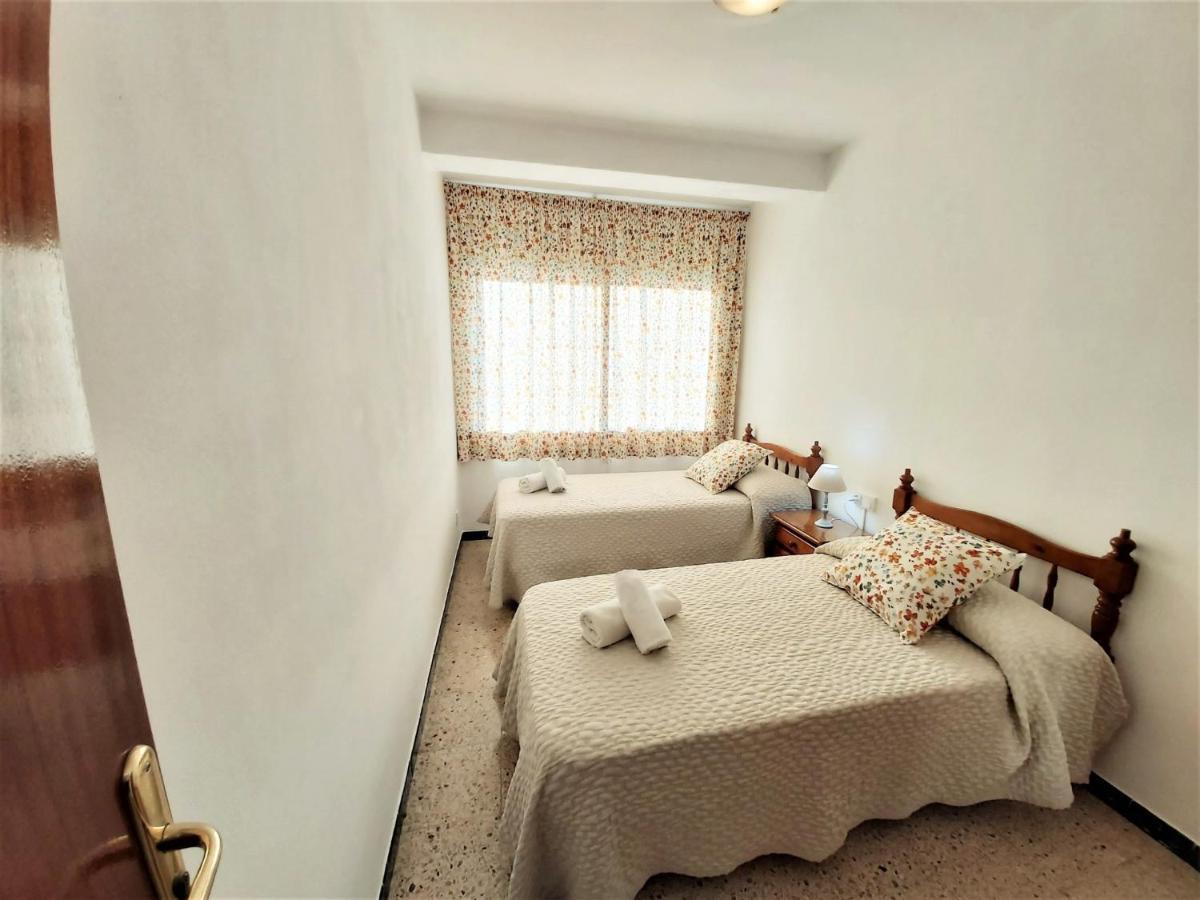 Diana Apartamento Con Terraza Muy Cerca Del Mar Pineda de Mar Luaran gambar